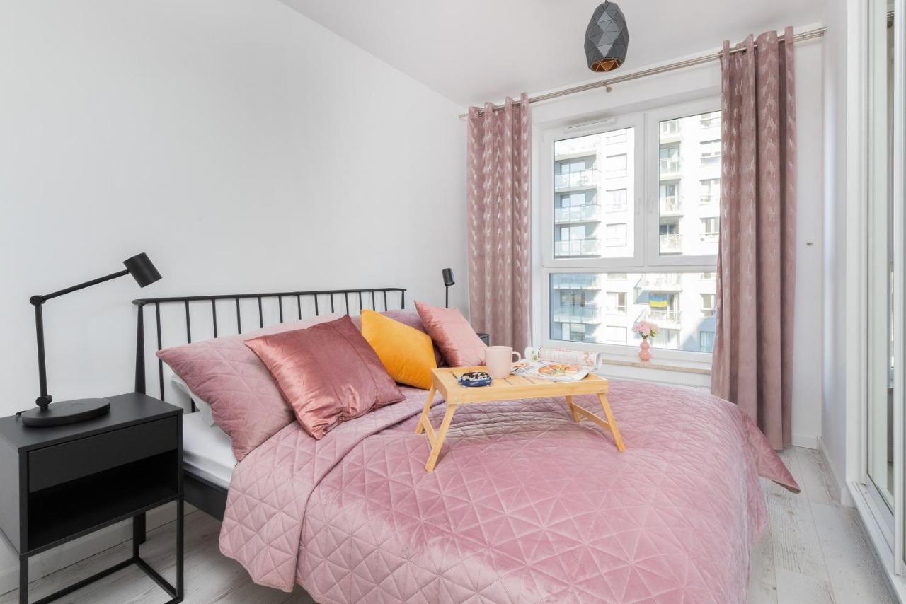 Old Town Bastion Walowa Apartments By Noclegi Renters 格但斯克 外观 照片